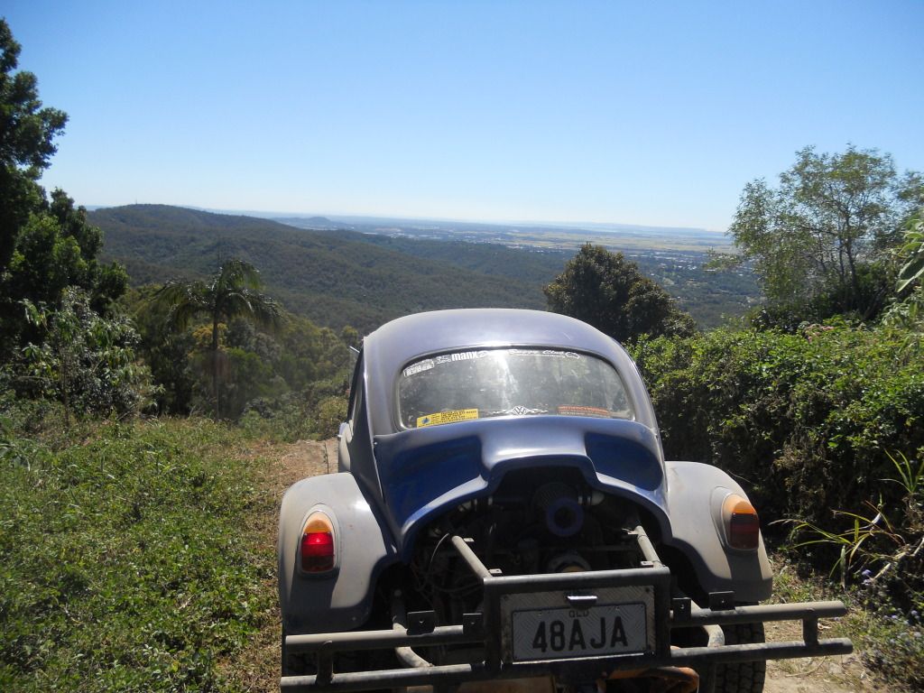 http://i933.photobucket.com/albums/ad172/smileyman1968/12-09-08%20-%20Offroading%20SE%20QLD/DSCN1087.jpg