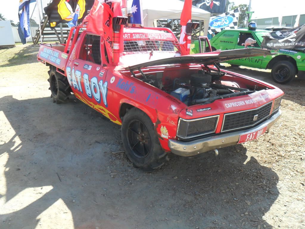 http://i933.photobucket.com/albums/ad172/smileyman1968/25-06-11%20-%20Rocky%20Motorama/SAM_1148.jpg