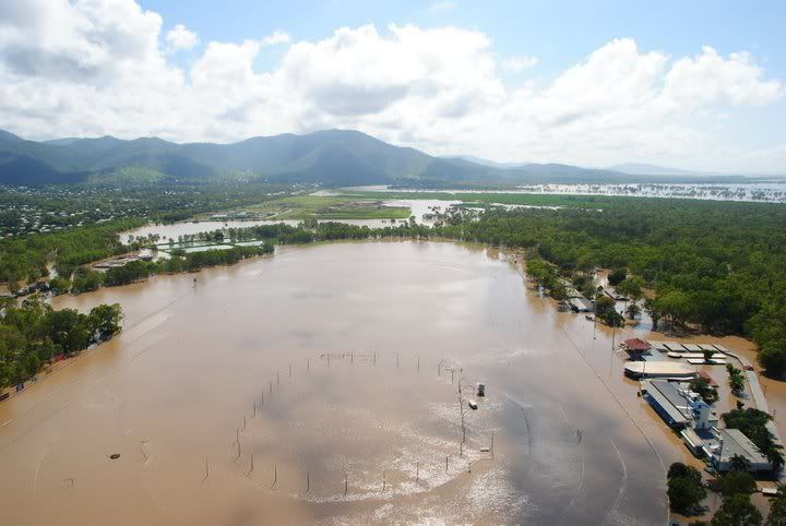 http://i933.photobucket.com/albums/ad172/smileyman1968/Flood%20Waters%20in%20Rocky%20Dec%2010%20and%20Jan%2011/165136_119605258109905_11841558
8228872_127114_6952644_n.jpg http://i933.photobucket.com/albums/ad172/smileyman1968/Flood%20Waters%20in%20Rocky%20Dec%2010%20and%20Jan%2011/165136_119605258109905_1184155882
28872_127114_6952644_n.jpg