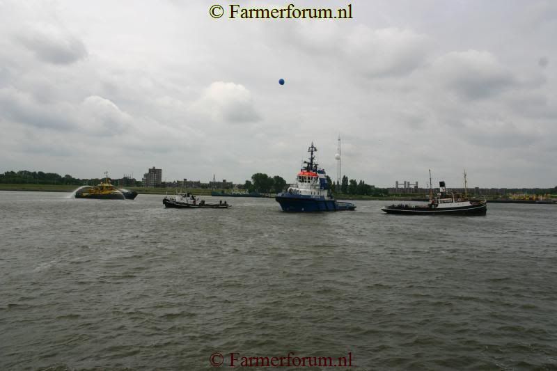 dagvandesleepvaartMaassluis2011141.jpg