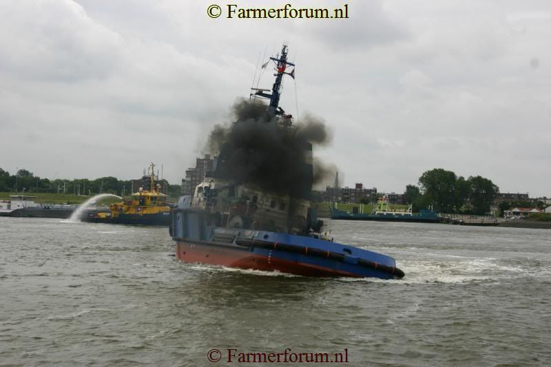 dagvandesleepvaartMaassluis2011147.jpg