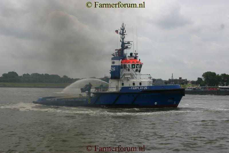 dagvandesleepvaartMaassluis2011156.jpg