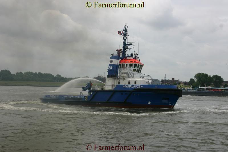 dagvandesleepvaartMaassluis2011157.jpg