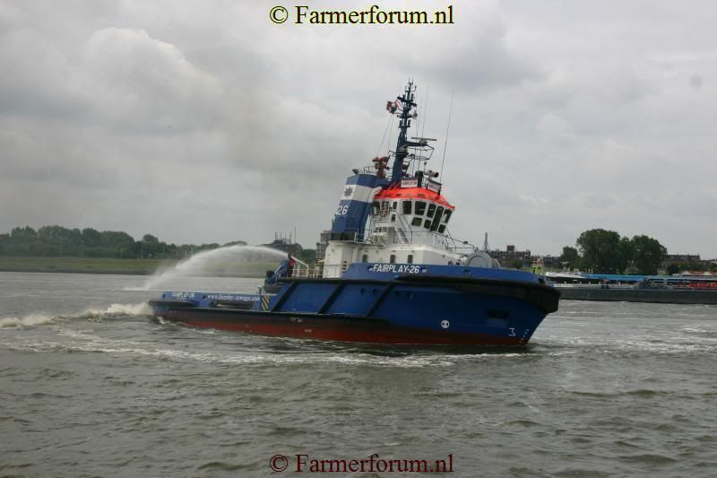 dagvandesleepvaartMaassluis2011158.jpg