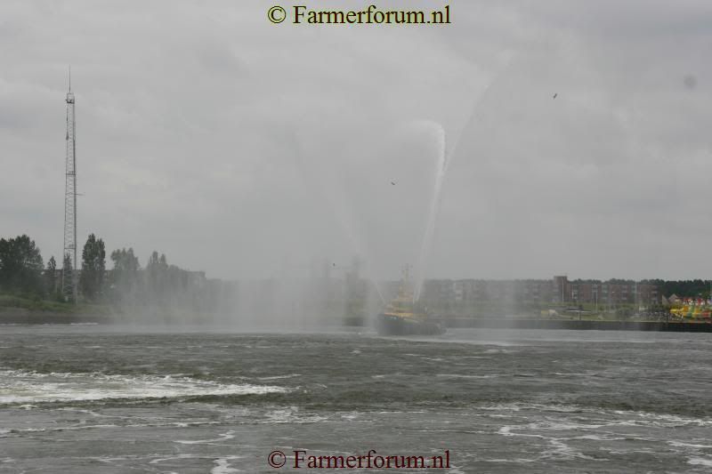 dagvandesleepvaartMaassluis2011162.jpg