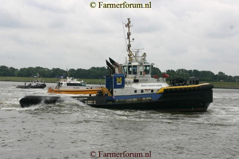 dagvandesleepvaartMaassluis2011184.jpg
