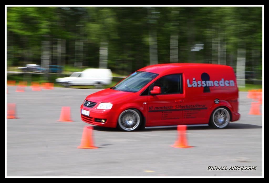 http://i933.photobucket.com/albums/ad177/Micke_a/BugRun%202010/BugRun2010056.jpg