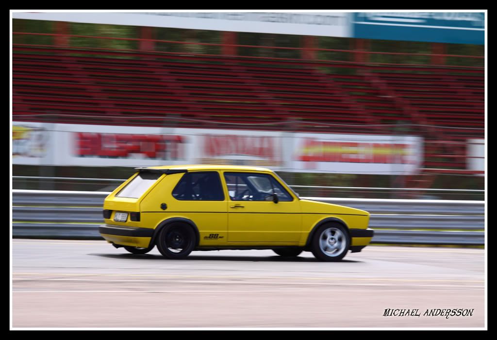 http://i933.photobucket.com/albums/ad177/Micke_a/BugRun%202010/BugRun2010217.jpg