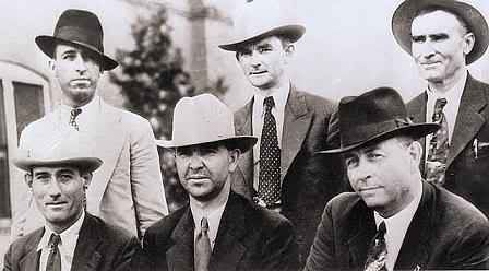 Frank Hamer (lower right)
